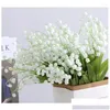 Dekorativa blommor kransar dekoration mariage falsk lily av dal artificiell siden vit klassisk plast 1 gäng med 5 stansar droppa de ochw