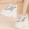 Gevulkaniseerde Schoenen Vrouwen Koe Lederen Wiggen Hoge Hak Platform Pompen Vrouwelijke Holle Kant Ronde Neus Mode Sneakers Casual Schoenen 240126