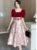 Partykleider 2024 Jacquard Floral Patchwork Rot Satin Langes Kleid Sommer Chic Square Kragen Luxus Prom Kleidung Frauen Elegant