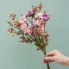 Dekorativa blommor at14 retro vilda rosor med gräs torkat utseende specialblomma bukett bröllopspografi rekvisita flores artificiales