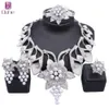 Femme Crystal Dubai Gold Color Imitation Perle Collier Boucles d'oreilles Bangle Party Party Accessoires Bijoux Set 240125