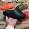 Pantofole firmate Sandali corridori in schiuma Kanyes Sandali di alta qualità Scivoli per uomo Donna Scivolo Bone Onyx Desert Sand Glow Green Pantofola da esterno