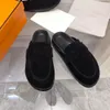 Par casual skor loafer tofflor go mules mocka kalv läder mockor glid på utomhus casual skor rund tå gummi ensam vår höst lyxdesigner lägenheter 35-45box