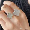 Designer Ring Van Clover Ring Cleef Klavertje Vier Ring Vintage Cluster Ringen Van Brand Designer Double White Mother Shell Of Pearl Klavertje Vier Flower Charm Ope