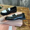 Designerskor Kvinnor borstade läder gingham check tyg loafers mode vintage-effekt läder penny loafers högkvalitativ utomhus fritid glitter loafers