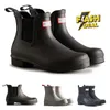 2024 Nouvelles chaussures habillées Hunters Martin Bottes d'hiver Bottines de créateurs Chaussures de créateurs pour femmes et hommes Bottines de pluie Bottes de pluie Lady Run Walk Baskets plates