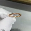 Tasarımcı Ring Van Clover Ring Cleef Dört yapraklı Yonca Yüzük Halkalar Vintage Bant Yüzük Van Perlee Marka Tasarımcısı Üç Renk Bakır Boncuk Zincir Cazibe Alyans Köprü için