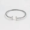 2024 Classic Brand Fashion Letter T Bracelet with Diamond Stainless Steel High end Jewelry Ladies and Mothers Gift Gift q2