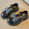 Toddlers Girls Leather Shoes Children's Party Flats för barn Loafers Bowtie 4-9Y Ankomst ZY95-96 240127