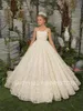 Robes de fille blanche robe de bal chapelle Train robe à fleurs dentelle Tulle sans manches brodé Costume de fête a-ligne princesse bal