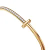 2024 Bracciale Designer braccialetto di fascino di lusso lettera T Bracciali Gioielli per le donne Bracciale Accessori moda Lega di acciaio al titanio GoldQ4