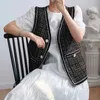 Coréen élégant et à la mode nouvelle veste de poche rétro en tweed grossier veste pour femme sans manches col en V gilet décontracté bouton gilet Y2K vêtements 240216