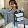 Nouveau bandoulière à la mode à la mode portable Instagram panneau de toile contraste épaule unique personnalisé sac pour femme ventes directes d'usine