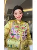 エスニック衣類中国語スタイルの女性冬のレトロフェニックス刺繍毛皮のスプレッチカフスアセテートファブリックホワイトダックダウンジャケットs-xxl