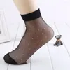 Frauen Socken Seide Dot Knöchel Kurze Sox Elastische Spitze Nylon Mode Transparent Ultradünne Weibliche Mesh Nicht-Slip Bottom Splice socke