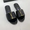 2024 Lyxiga designer Menskvinnor Tistrar Sandaler skor Slide Summer Fashion Wide Flip Flops With Box