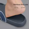 Slippers Mode Dames Regenboog Indoor Schoenen Lek Badkamer Slides Zomer Sandalen Voor Mannen Zachte Eva Antislip Herenhuisslipper