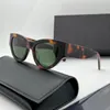 Okulary przeciwsłoneczne dla mężczyzn Kobiety Summer M94 Funky Ladies Okulary przeciwsłoneczne Style anty-ultrafiolet retro płyta cay rama oka losowe pudełko