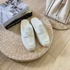 10a designer womens sandali piccoli piedi tacchi piatti per matrimoni rotondi di cuoio a triangolo di punta 35-44 cm