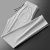 High End Brand Casual Spodnie do męskiej wiosny/lato oddychające proste spodnie na nogi dla męskich modnych luksusowych spodni sportowych 240217