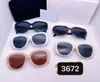 Lunettes de soleil 2024 Lunettes de soleil d'été de mode de luxe pour femmes Style anti-ultraviolet rétro plaque planche cadre mode lunettes boîte aléatoire