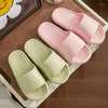 Slippers C-46 Fabriek Zachte zolen Voor thuis Deodorant Dames Dikke zolen Baden Antislip Groothandel