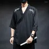 エスニック服ブラック刺繍リネン男子着物カーディガン日本のストリートウェアジャケットルーズハーフスリーブユカタ男性サムライコスチュームhaori