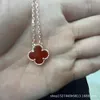 Designer Van Cleaf bracelet Vcas Fanjia High Board Double Sided Agate Lucky Four Leaf Grass Necklace Female 18k Rose Gold Small and Luxury Style Collar Chain