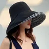 Berets Canvas Bucket Hat Womens Reversível Algodão Floppy Dobrável Xadrez Praia Sun Protetor Caps Senhoras Grande Aba Larga