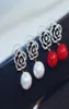 Joyería de diseño de lujo Pendientes de mujer Flor Pendientes de perlas rojas Pendientes de diamantes Elegante de gama alta Retro Plata Aro asimétrico Fashio2666742