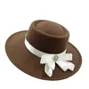 Berets 2024 Fedora Hoed Vrouwen 9.5cm Grote Rand Bowtie Lint Vilt Jazz Bruidsjurk formele