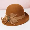 Baretten H726 Vrouwen Herfst Winter Fedora Hoed Elegante Mode Korte Rand Curling Koreaanse Cap Dame Garen Decoratie Wolvilt Hoeden