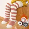 Kindersocken Winter Dicke warme Plüsch-Babystrümpfe Superweiche Kniestrümpfe für Neugeborene Kleinkind Jungen Mädchen Lange Socken 0-3 Jahre alt