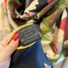 スカーフラグジュアリー60％ウール40％シルクスカーフショールズ女性のための冬の正方形のパターン印刷された手ローローショール盗み