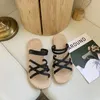 Hausschuhe Sandalen Damen Sommer Koreanische Version Ins Studenten Vielseitiger Flacher Boden Zwei Netz Roter Römischer Dicker Strand