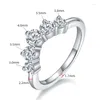 Bagues de cluster All Moissanite 0.9CT Bague en argent sterling massif Couronne en forme de V plaquée en or blanc 18 carats Bijoux pour femmes