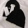 Cappelli firmati Marsons Margielas Cappelli Cappello lavorato a maglia quadrangolare Street Cappello da uomo e da donna Mm6 Cappello di lana rotondo solido nero