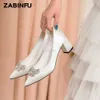 885 White Bride Women Purss Ofinestone Satin Заостренное пальцы на ногах.