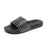 2024 جودة عالية Gai Fashion Womens Shoes Beach Sandals حجم كبير الصيف الكعب المضاد للانزلاق الراحة الفاخرة الكبيرة متعددة الألوان الحجم 35-41