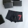 Diseñador de lujo ea7s Ropa interior clásica para hombre Color sólido Pantalones boxer Algodón Transpirable Calzoncillos cómodos de tres piezas con caja 02105