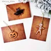 Etiketter Taggar 50st Halloween Presenttaggar med hampa strängar Pumpkin Ghost Papperskort Behandla godispåsar Hang Tag Labels Halloween Party Supplies Q240217