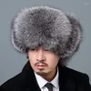 Berety jesienne i zimowe włosy pełny skórzany kapelusz do męskiej ciepłej futrzanej przędzy ochraniacz ucha