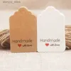 Etiketter Taggar 5*3cm DIY MADE MED LOVE WEDDAY TAG CARD SCALLOP HJÄRPFORMA VALENTINE DAGAR Present /Crafts /Bakery /Candy Tag Label 100opc /Lot Q240217