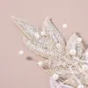 Saç klipleri tüy tiaras gelin takı kadınlar için kristal inci saç tokası 2024 moda barrettes bayan düğün başlık