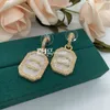 Boucles d'oreilles dorées pendantes avec timbre Vintage Chic lettre plaqué boucles d'oreilles clous avec boîte cadeau