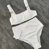 Tasarımcı Triomphe Yaz Bikini Kadın Bikini Set Seksi Clear Strap Luxurys Mayo Yüksek kaliteli yüzme bayanlar mayo takım elbise giymek plaj kıyafetleri kadın