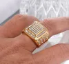 HIP Hop Bling glacé carré bague en cristal couleur or en acier inoxydable anneaux de mariage pour hommes bijoux taille américaine 6102324925