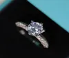 Anel de casamento com pedra de diamante e anéis de pedras preciosas com pequenos diamantes na configuração 6543443