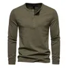 Herbst Herren Henley-Kragen langärmelige T-Shirts solide lässige Top einreihige T-Shirt weiche Bodenbildung Shirt 240123