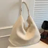 حقائب المساء INS الأزياء للسيدات بوري من الجلد Ruched Handbags 2024 Trend Trend Luxury Designer Beige Brown Counder Totes Big Big